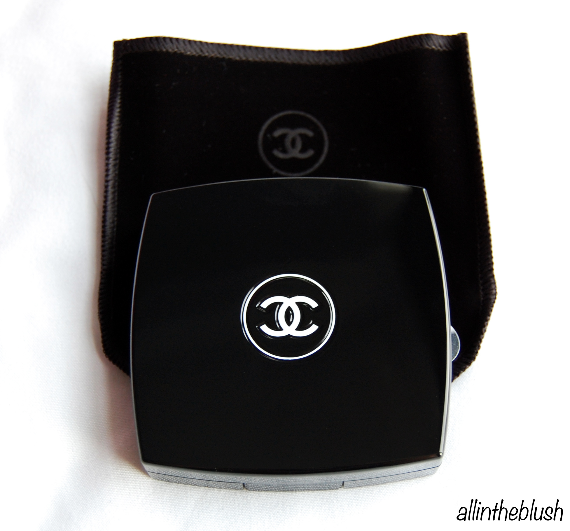 Chanel Poudre Universelle Compacte