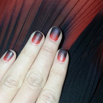 Olivia Munn Ombre Nails