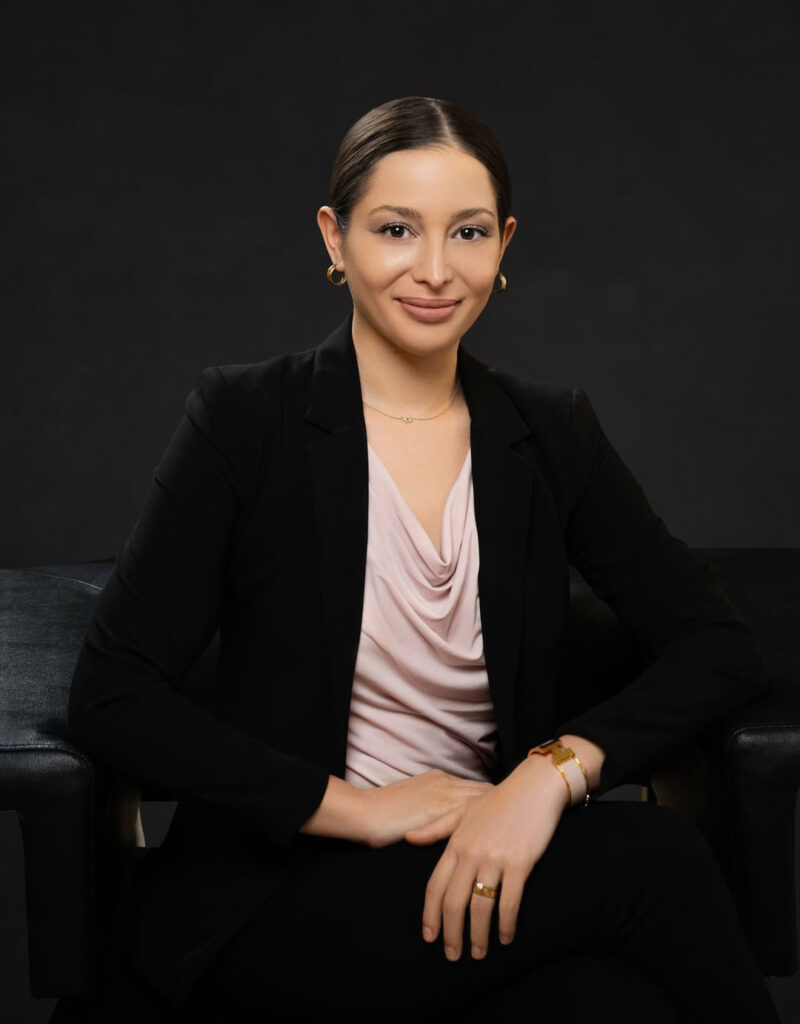 Katy Komaromi Final Headshot